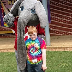 Meet your Posher, Wayne